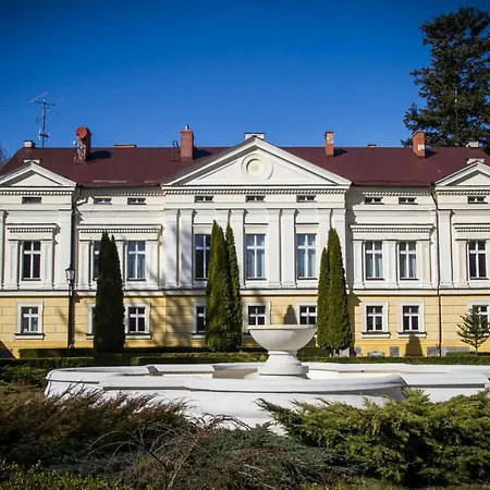 Palac Odnova Gasthof Sasino
