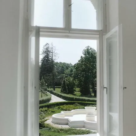 Casa de hóspedes Palac Odnova Sasino