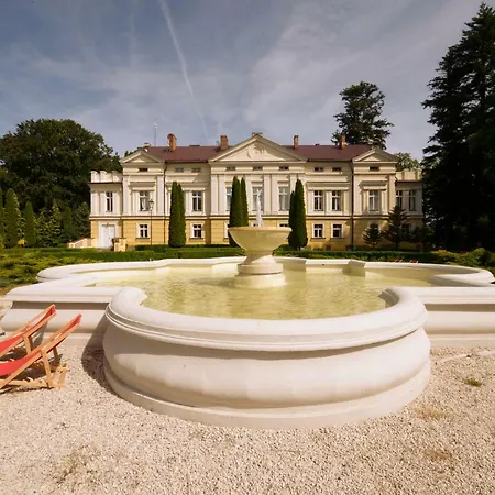 Palac Odnova ゲストハウス