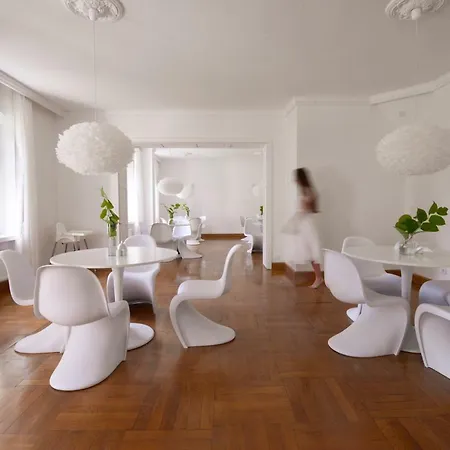 Palac Odnova * サシノ