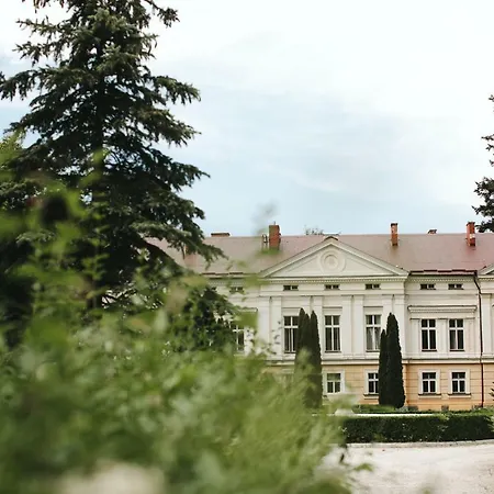 Palac Odnova ゲストハウス サシノ