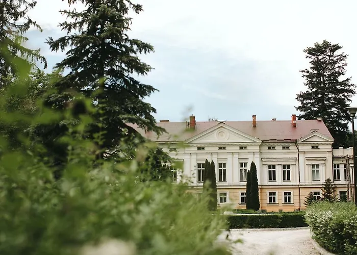 Palac Odnova Gasthof Sasino